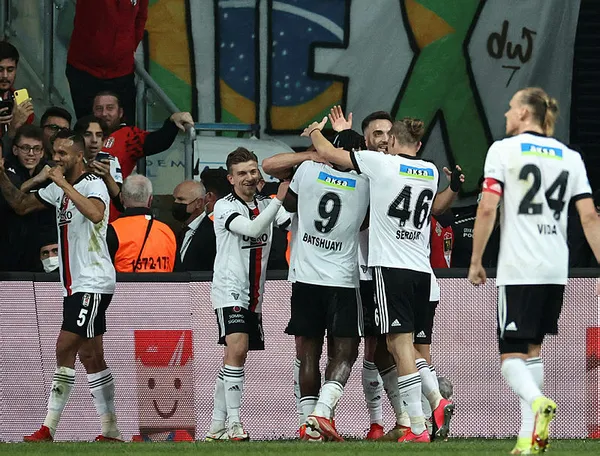 besiktas-2-sivasspor-1-mac-sonucu-kara-kartal-guven-yalcinin-golleriyle-kazandi-1633198032089.jpg Beşiktaş: 2 - Sivasspor: 1 MAÇ SONUCU | Kara Kartal Güven Yalçın'ın golleriyle kazandı - 3