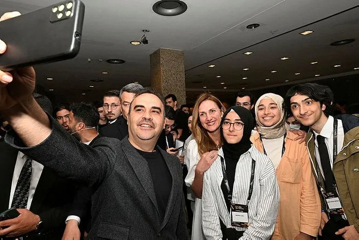 1714217725323.jpeg Bakan Mehmet Fatih Kacır "ilk kez söylüyorum" diyerek duyurdu! KOSGEB şehir şehir gezecek - 2