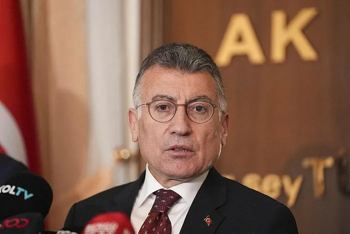 fahis-fiyat-ve-stokculukla-mucadele-icin-yeni-kanun-teklifi-firsatcilara-agir-cezalar-yolda-1714745199187.jpeg Fahiş fiyat ve stokçulukla mücadele için yeni kanun teklifi! Fırsatçılara ağır cezalar yolda - 2
