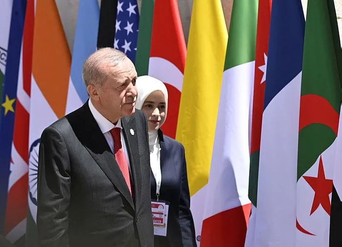 Başkan Erdoğan’dan İspanya ve İtalya dönüşü flaş mesajlar: Seçim değil terör örgütünü meşrulaştırmak için oyun var | Gazze’de ateşkes, Biden’ın mesajları, Eurofighter...