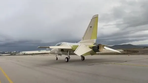 Milli Muharip Uçak’tan sonra HÜRJET de piste çıktı