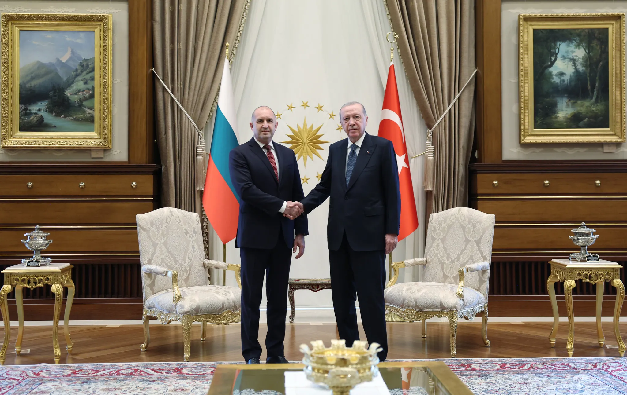 36. NATO Zirvesi Ankara'da başladı — Erdoğan ilk resmi kabulü Kanada Başbakanı Mark Carney ile gerçekleştirdi