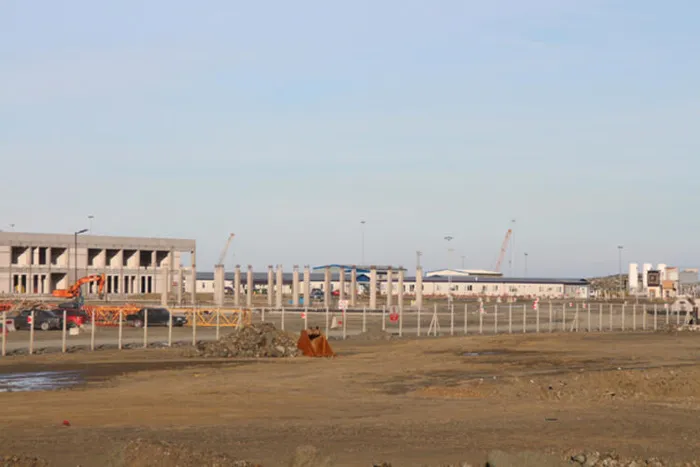 Başkan Erdoğan temelini atmıştı! Türkiye’nin denize dolgu ikinci havalimanına ilk uçağın iniş tarihi belli oldu