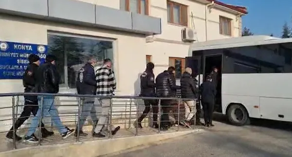 22 yaşındaki hacker çetesi liderine operasyon! Halktan çaldığı parayla yaşadığı lüks hayat çileden çıkardı - 1