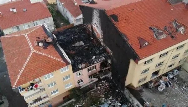 1665563957250.jpeg Kadıköy'de patlamanın yaşandığı bina harabeye dönmüştü! Yıkımı başlatıldı - 1