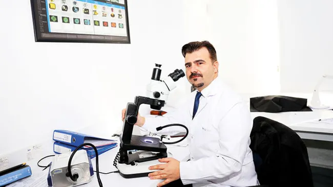 İstanbul’da kadın avukatın 9 bin liraya aldığı setin yakutları sahte çıktı - 2