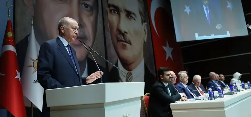 Gençlere vergisiz telefonda Başkan Erdoğan'dan bakanlara yeni talimat: İki ihtimalin de maliyetini çıkarın Gençlere vergisiz telefonda Başkan Erdoğan'dan bakanlara yeni talimat: İki ihtimalin de maliyetini çıkarın