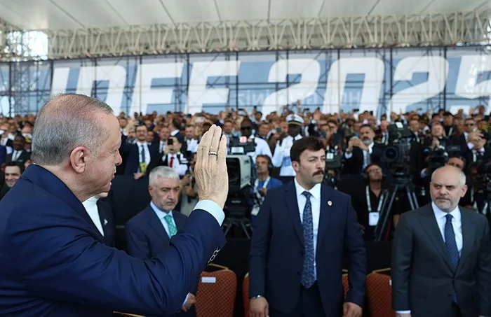 baskan-erdogan-etrafimiz-ates-cemberi-bolgemizde-huzur-istiyoruz-1753189444971.jpeg Başkan Erdoğan: Etrafımız ateş çemberi! Bölgemizde huzur istiyoruz - 3