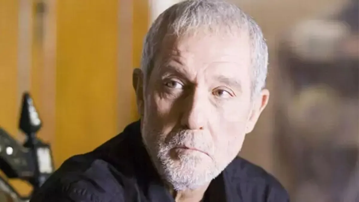 Usta sanatçı İlhan Şeşen'den acı haber! Hayatını kaybetti