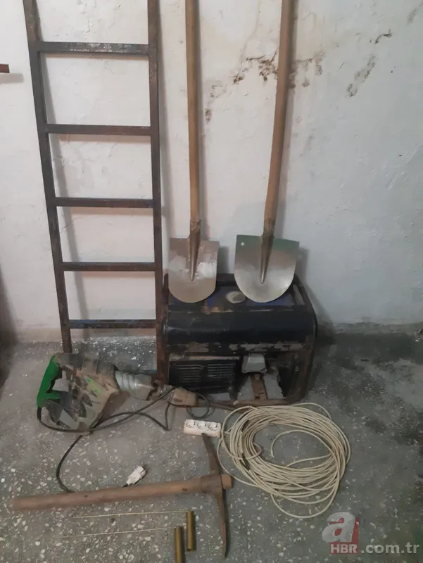 Manisa'da kaçak kazı yapanlar suçüstü yakalandı! 6