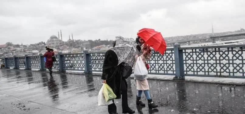 Meteoroloji'den uyarılar peş peşe geldi: Bu gece yarısından itibaren... | İstanbul'a kar yağacak mı?