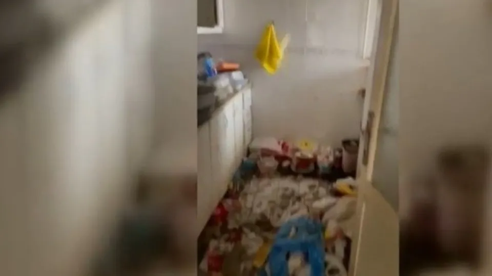 İstanbul'da çöp ev skandalı! İçler acısı manzarada 3 çocuk bulundu | Anne ve babası terk etmiş