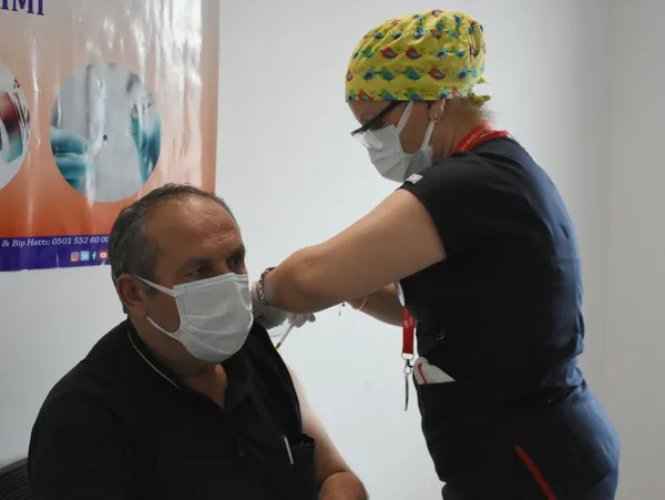 Koronavirüs aşısı yaptırmayana para cezası! Dikkat çeken öneri - 13