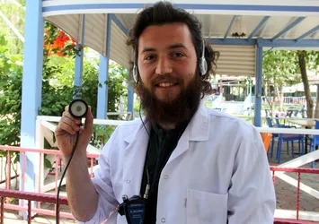 İşitme engelli doktor adayına "özel steteskop"