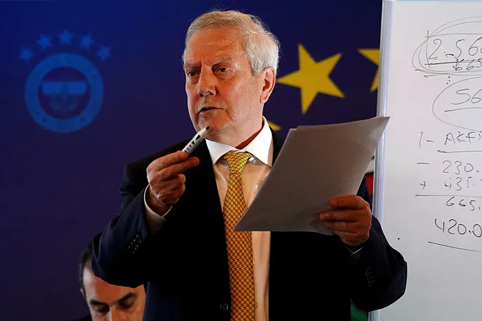 İşte Mourinho’nun Fenerbahçe’ye ilk transferi! Dünya yıldızını bir telefonla getirecek! Taraftarı sevinçten çıldırtacak hamle...