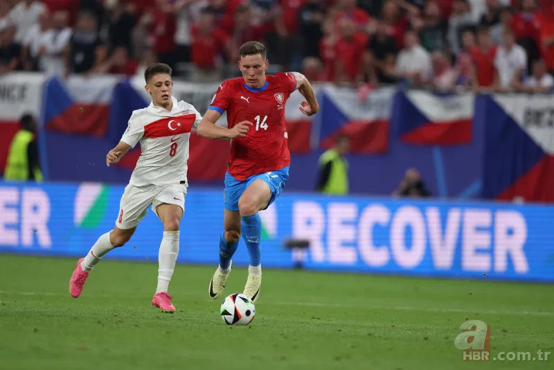 Türkiye Çekya maçına damga vurdu! Rumen hakem Istvan Kovacs daha önce de A Milli takımı yakmış 8