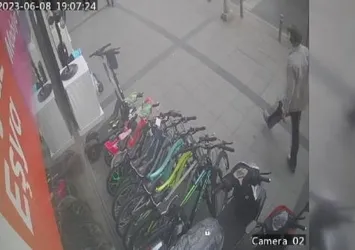 İstanbul'da kafede silahlı saldırı! Yaralılar var