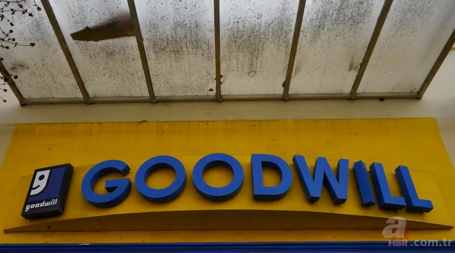 Bağış kutusundan çıkan dehşete düşürdü! 2