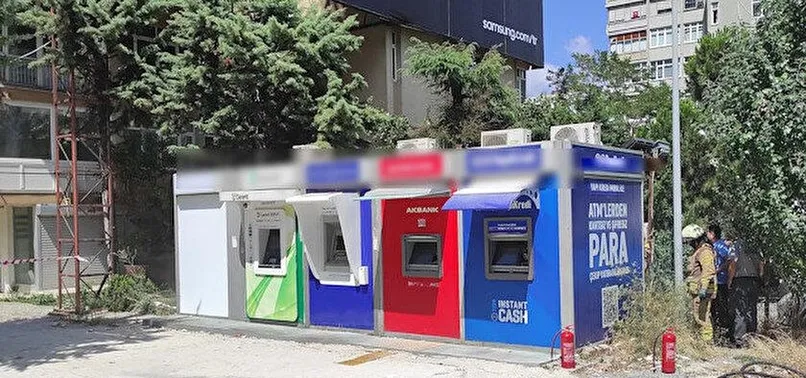 Beşiktaş'ta ATM'de yangın