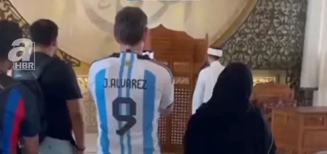 Katar’da ezan sesini duyan turistler camiye akın ediyor!