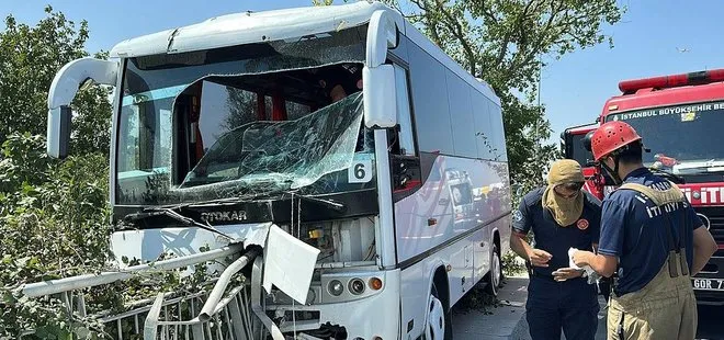 Arnavutköy’de hastane personelini taşıyan servis bariyere saplandı: 5 yaralı