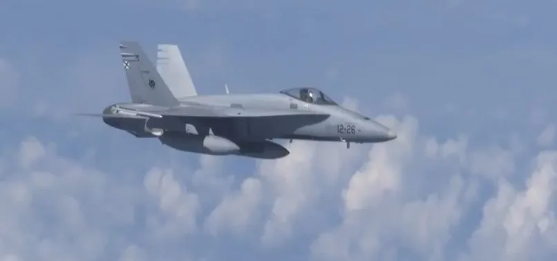 Rusya Savunma Bakanı Şoygu’nun uçağına yaklaşmaya çalışan NATO uçağı uzaklaştırıldı