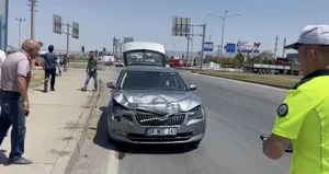 Çorum’da iki otomobil çarpıştı: 3 yaralı