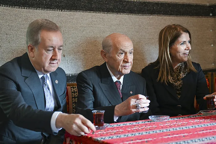 MHP lideri Devlet Bahçeli’den FETÖvari yapılara net mesaj: Kumpasçılarla işimiz olmaz!