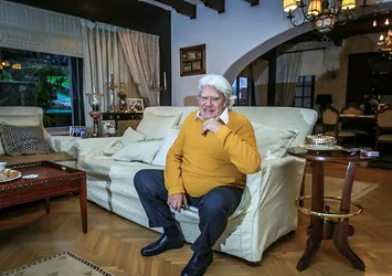 Cüneyt Arkın'a Kanada'dan ödül