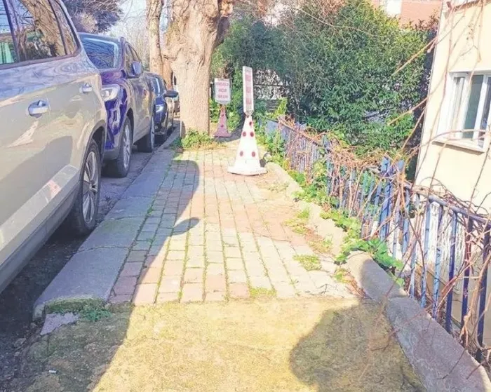 1739596667068.jpeg Villanın bulunduğu semtte mahalle sakinleri isyan etti. (AHABER ARŞİV)