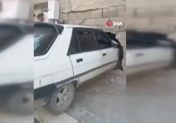 Freni patlayan araç eve girdi