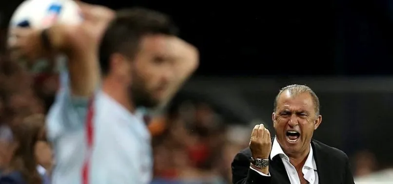 FATİH TERİM'DEN FUTBOLCULARA GÖRÜLMEMİŞ TAVIR!