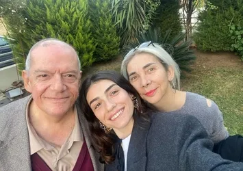 Hazar Ergüçlü’nün acı günü! Babası Süleyman Ergüçlü hayatını kaybetti