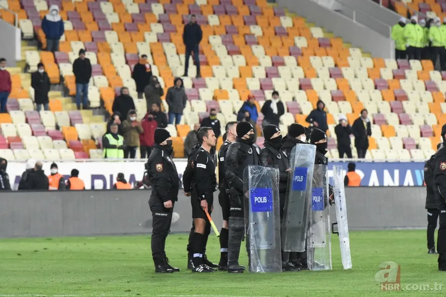 Yeni Malatyaspor Başkanı Adil Gevrek hakem Hüseyin Göçek'e saldırdı 20