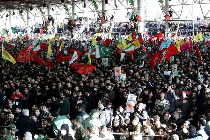 Süleymani'nin cenazesinde izdiham çıktı! Ölen ve yaralananlar var