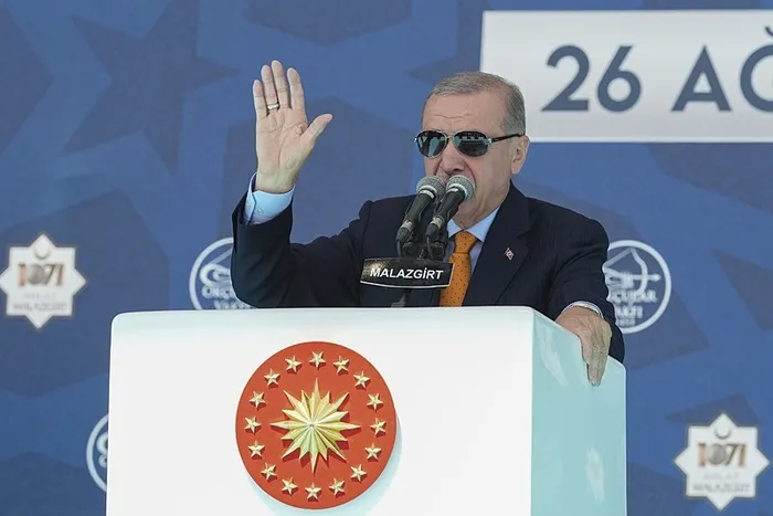 baskan-erdogan-kilic-kininda-cikarsa-kaleme-yer-kalmayacak-1756199305613.jpeg Başkan Recep Tayyip Erdoğan (AA)