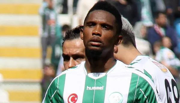 Samuel Eto'o ülkesinde trafik kazası geçirdi - 2