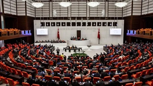 editorlere-basin-karti-tbmmye-geliyor-avantajlari-neler-basin-karti-alma-sartlari-neler-iste-basvuru-sureci-1665089900245.jpg Editörlere basın kartı TBMM'de kabul edildi! Avantajları neler? Basın kartı alma şartları neler? İşte başvuru süreci... - 7