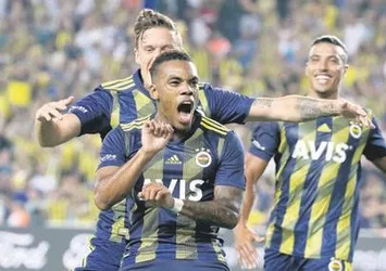 Fener pes etmiyor!