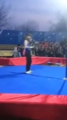 Dev piton gösteri yapan adamı seyircilerin gözü önünde boğdu! O anlar böyle görüntülendi 20