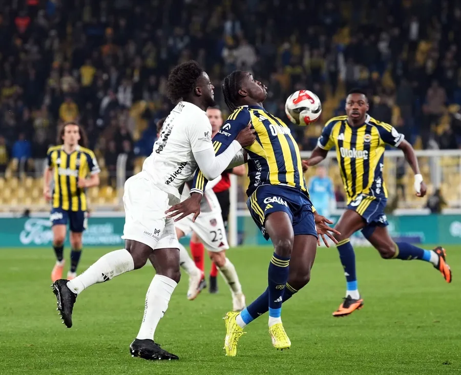 kadikoyde-gol-yagmuru-fenerbahce-gaziantep-fkyi-maglup-etti-1773775640165.jpg Kadıköy’de gol yağmuru! Fenerbahçe Gaziantep FK'yı mağlup etti - 1