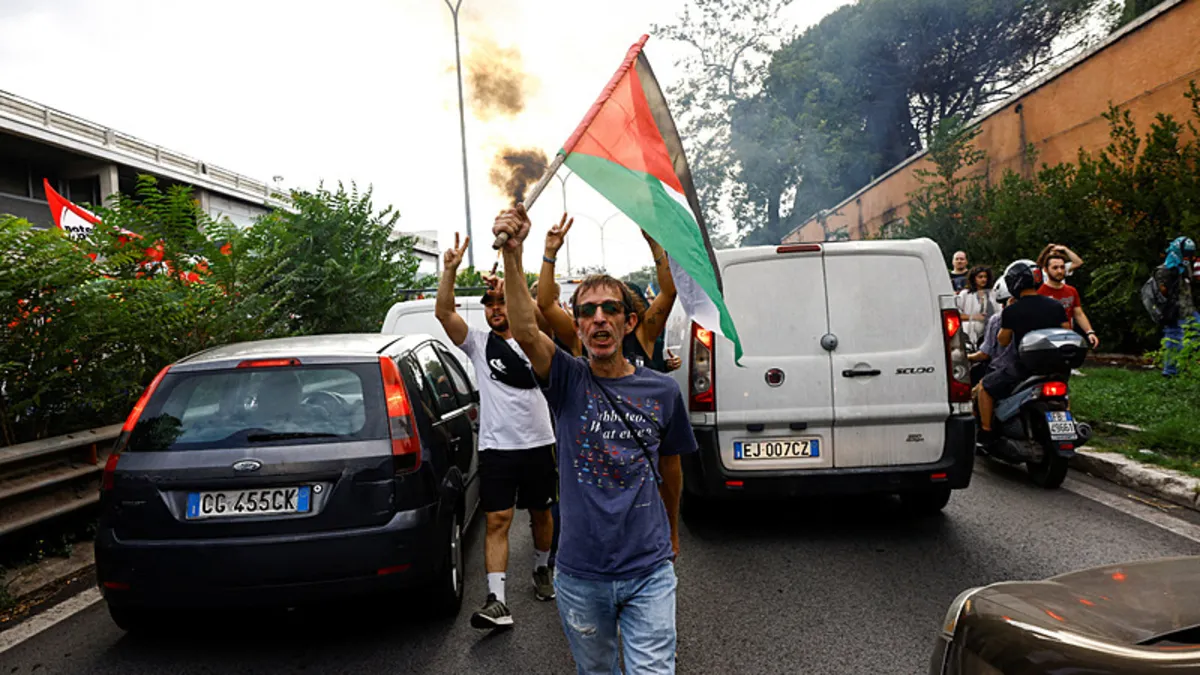 İtalya'da Gazze için genel greve gidildi