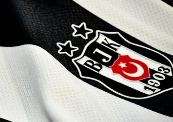 Beşiktaş Adriano'yu KAP'a bildirdi!