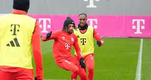 Bayern Münih’te Sacha Boey sevinci