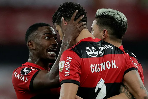 Gustavo Henrique Fenerbahçe için İstanbul’a ayak bastı