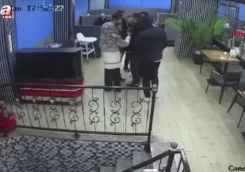 Bursa’da kafede meydan savaşı!