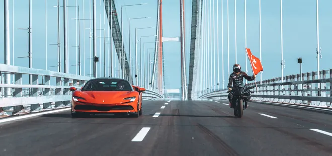 Simgelerin Köprüsünden birlikte geçtiler!