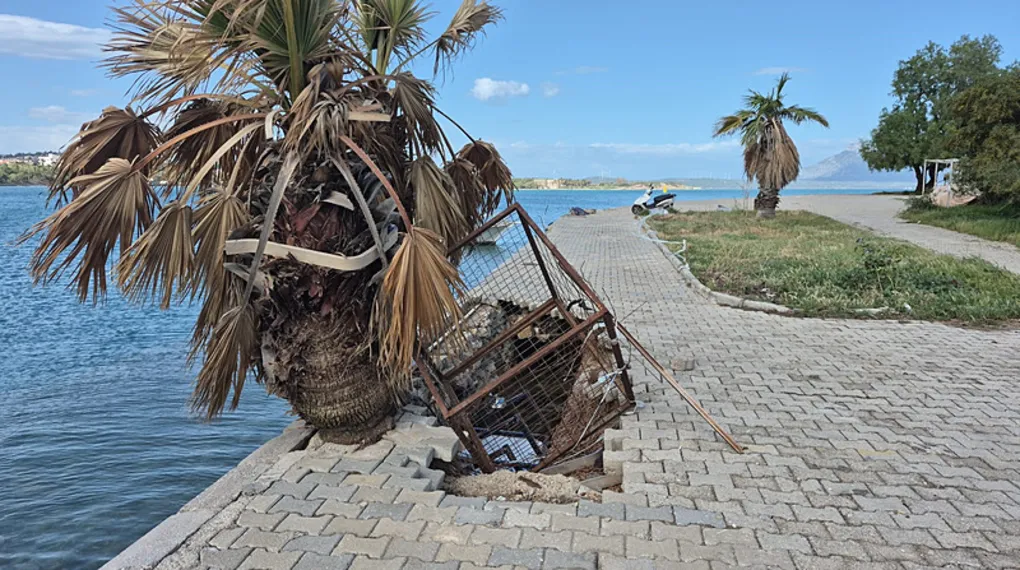 Fırtına gitti hasar kaldı