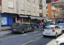 Sultangazi’de internet kafeye silahlı saldırı: Kimliği belirsiz şüpheli ateş açıp kaçtı