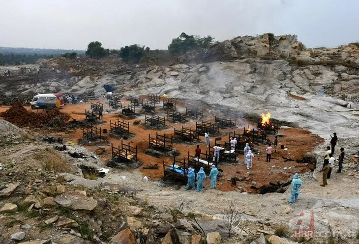 Koronavirüsü dünyaya bulaştıran Çin şimdi de dalga geçiyor! Rezil paylaşımı sildiler